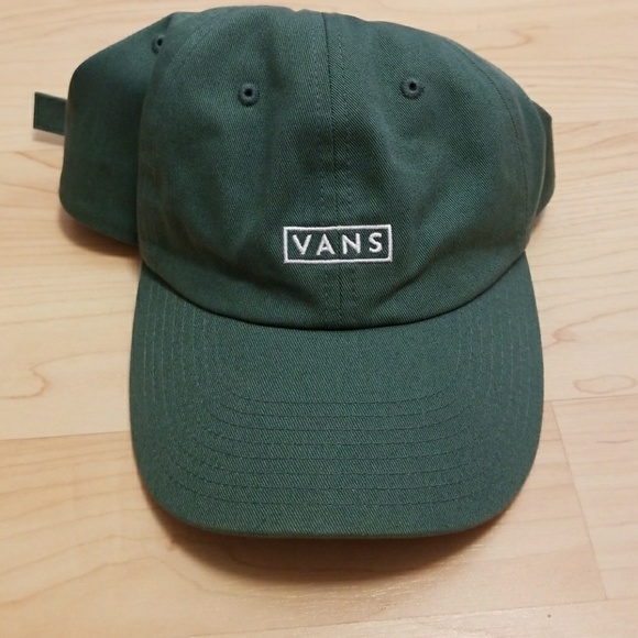 {keywor d} vans curved